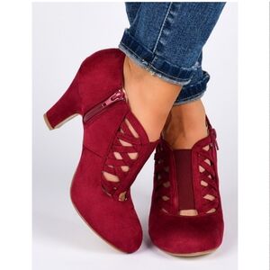 Journee Collection Burgundy Heels